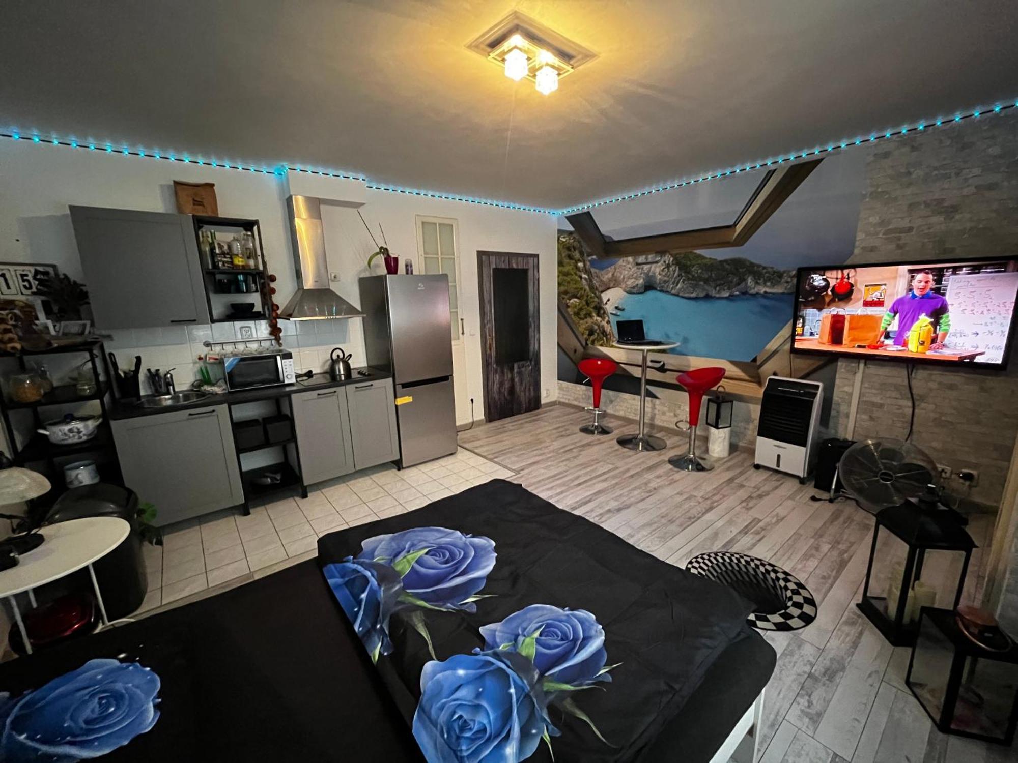 Monfas Apartment Provence In براغ المظهر الخارجي الصورة